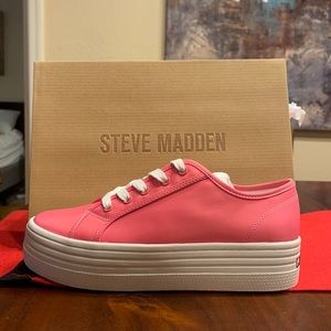 Steve Madden Bobbi 30